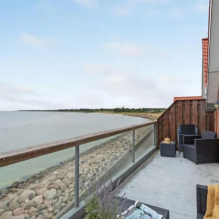 Femme - 15m From The Sea In Ne Jutland By Interhome アパート