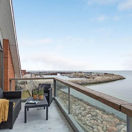 Femme - 15m From The Sea In Ne Jutland By Interhome